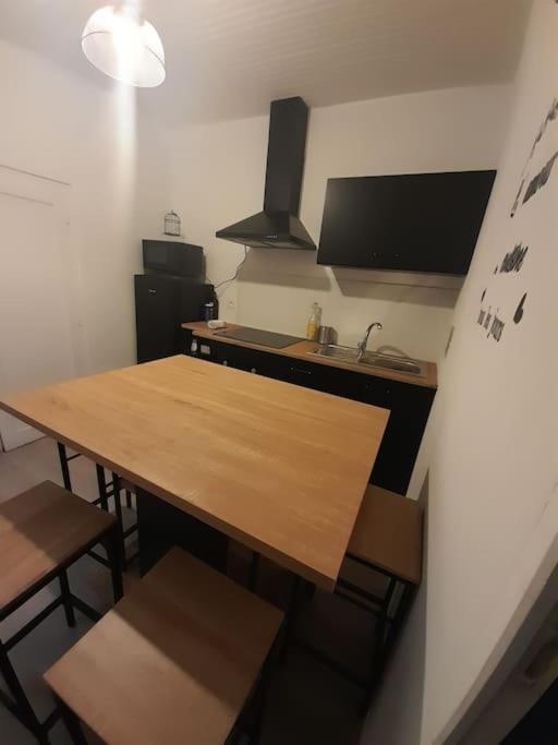 Maison "Chez Barbara" 6-8Personnes Lalizolle Buitenkant foto
